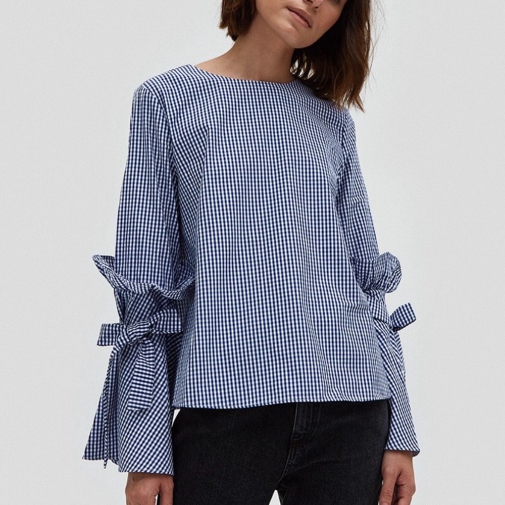 Farrow - Bell sleeve top